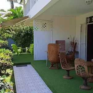 Chaleureux T2 En Bas De Le Gosier (Grande-Terre)